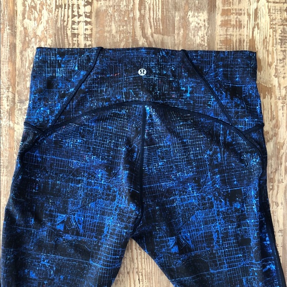 lululemon athletica Pants - Lululemon Cropped Leggings